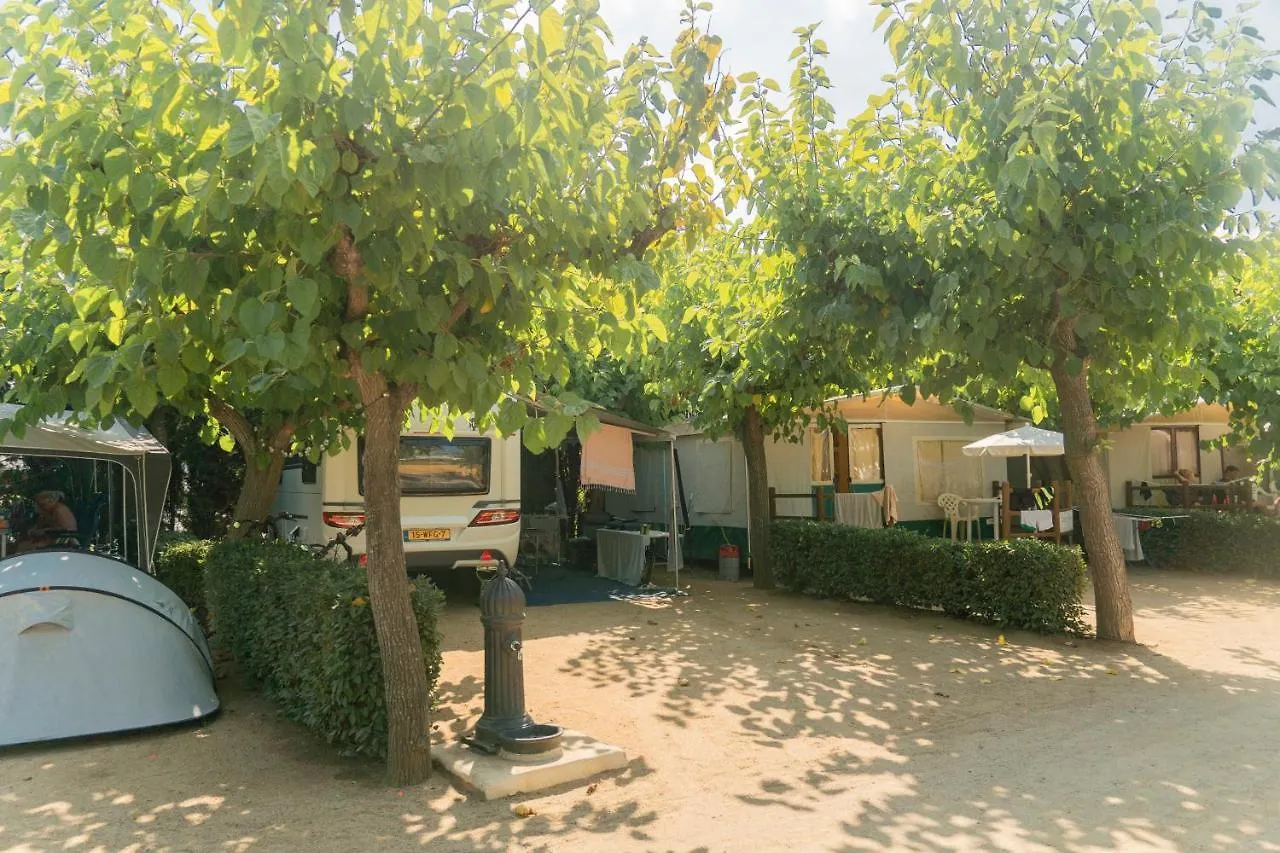 Camping Senia Caballo De Mar Pineda de Mar 2*,