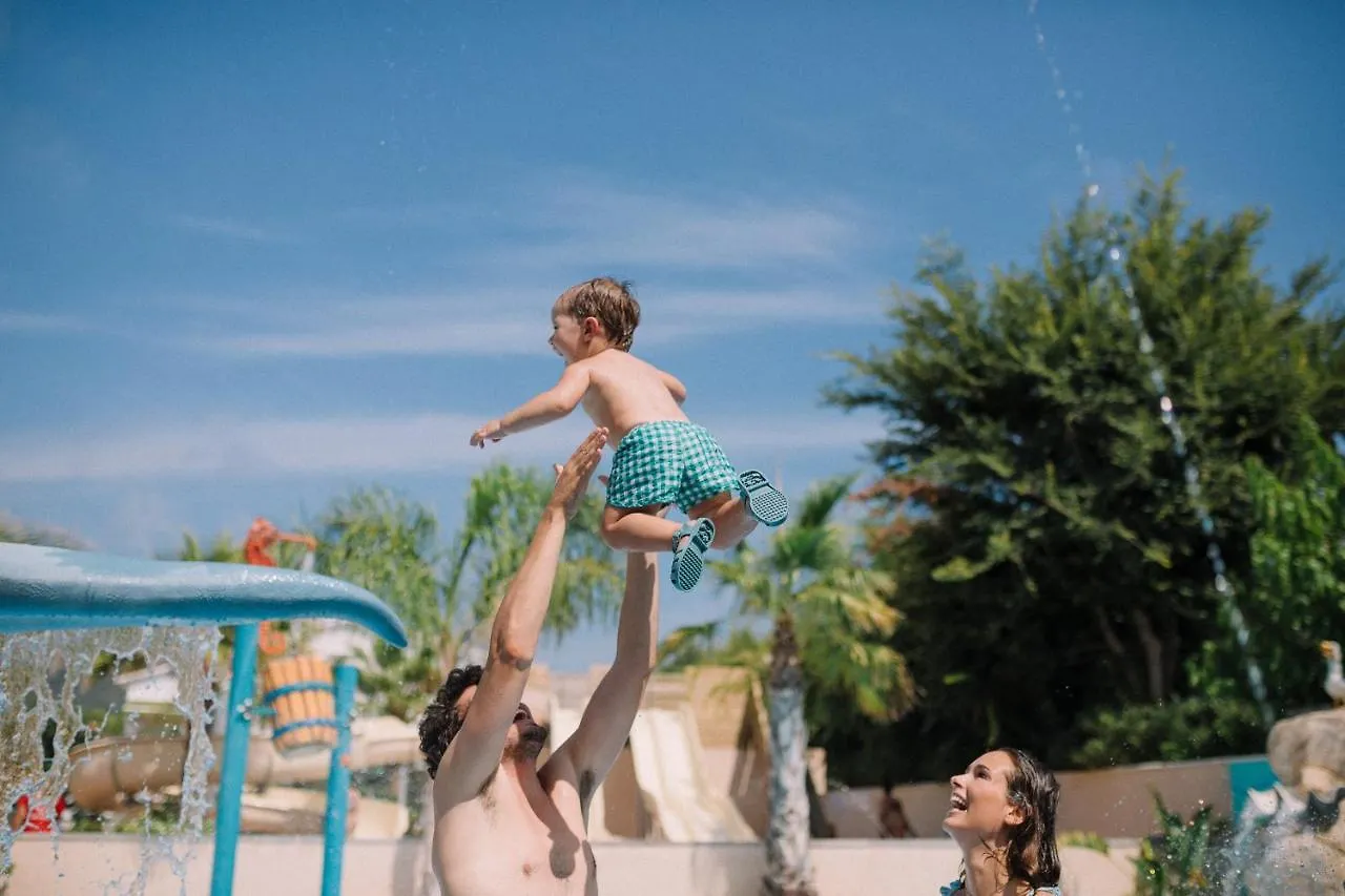 Camping Sènia Caballo de Mar Pineda De Mar España